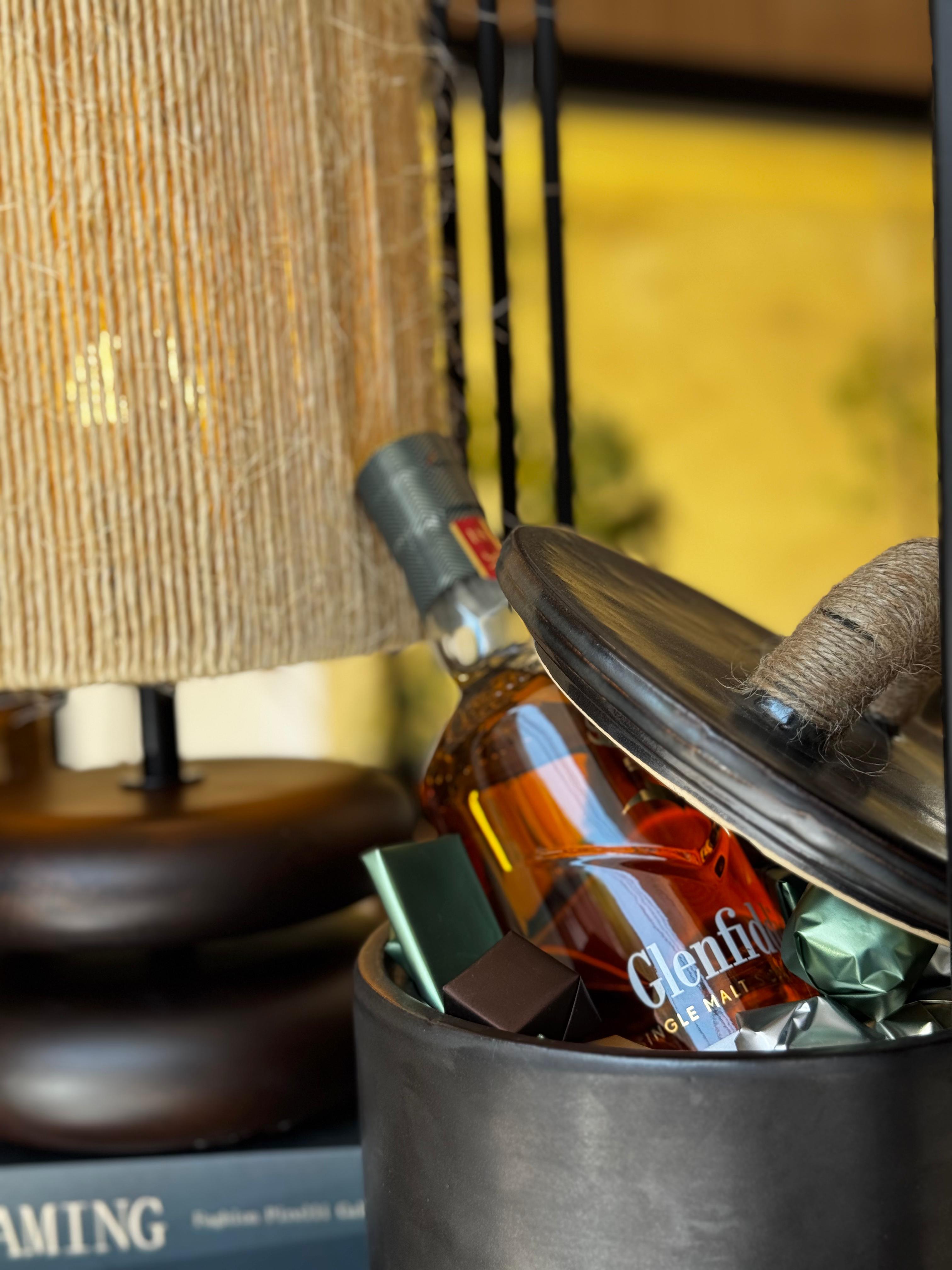 Glenfiddich Box - Premium Liquors & Cigars